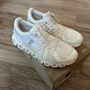 Women's Cloud 6 sneaker